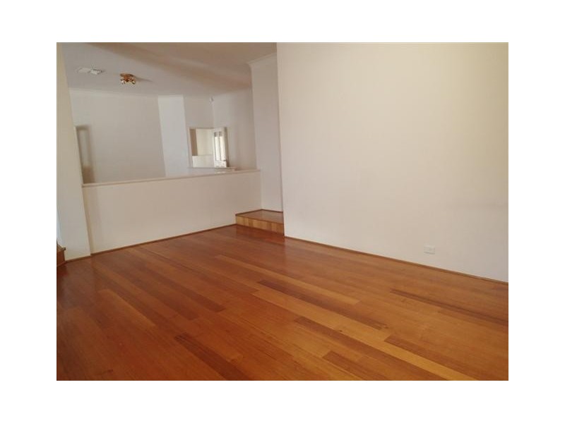 4 Durness Place, Canning Vale WA 6155