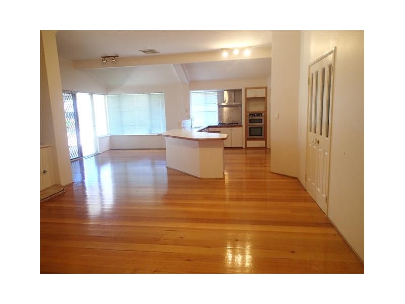 4 Durness Place, Canning Vale WA 6155