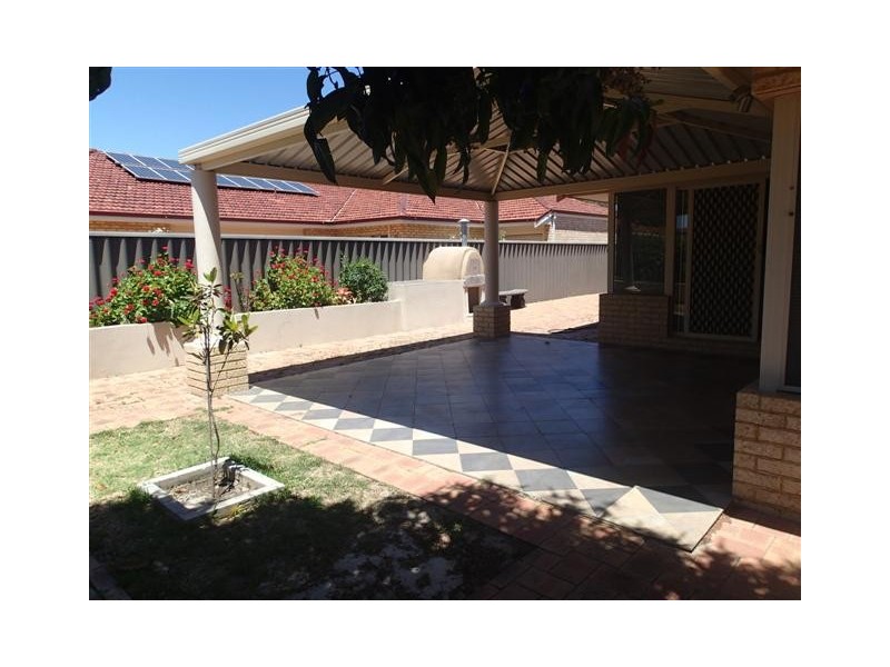 4 Durness Place, Canning Vale WA 6155