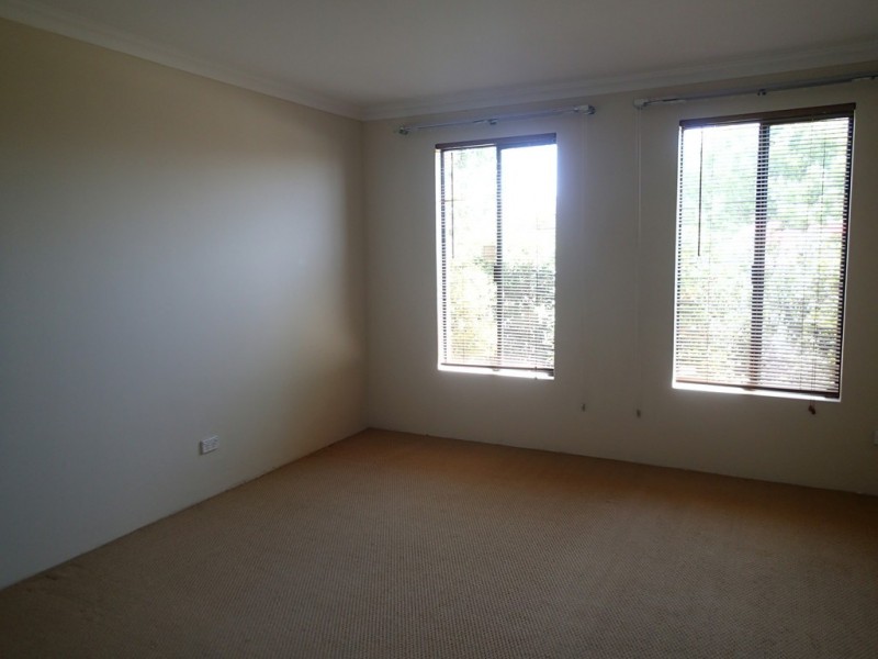 11 Leicester Crescent, Canning Vale WA 6155