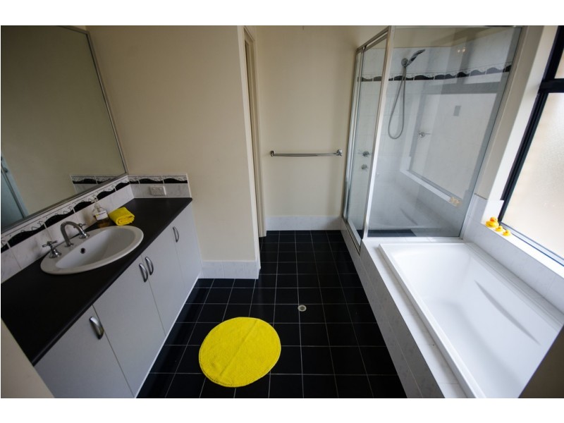 14 Carnaby Way, Harrisdale WA 6112