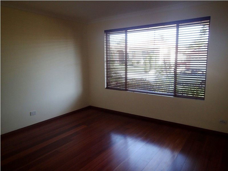 10 Lucas Loop, Canning Vale WA 6155