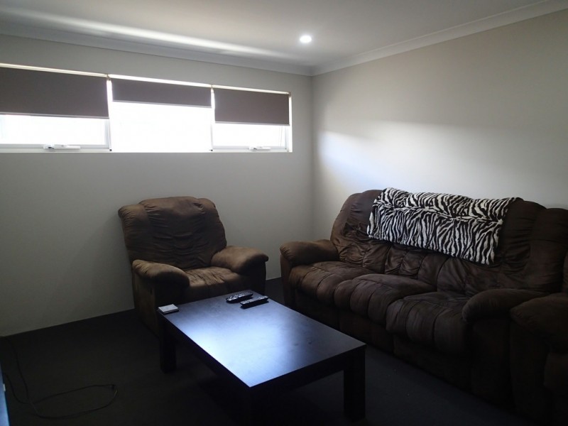 31 Miramar Way, Piara Waters WA 6112