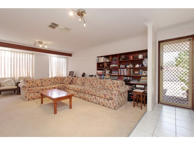 30 Park Lane, Canning Vale WA 6155