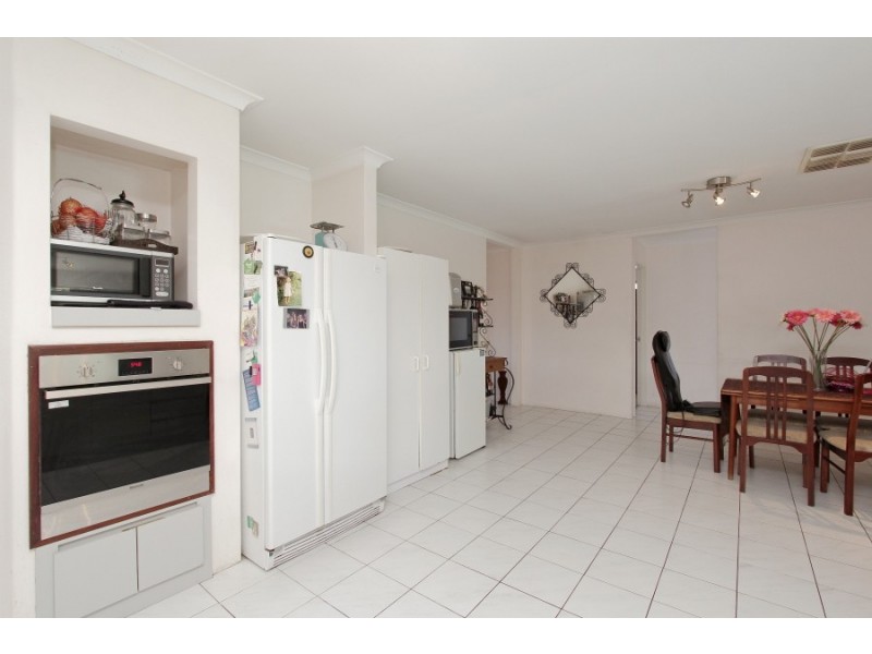 30 Park Lane, Canning Vale WA 6155