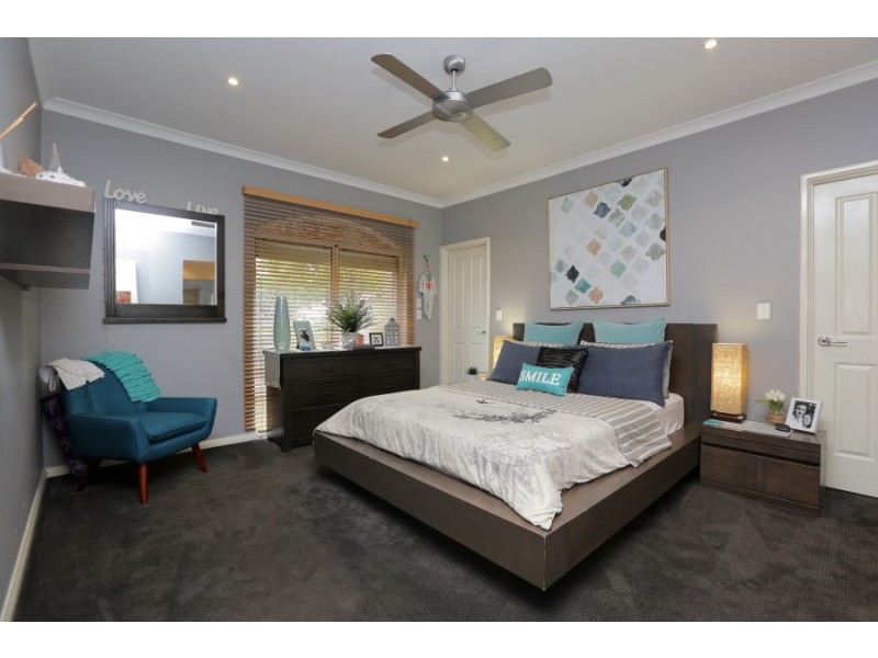 4 Tipperary Bend, Canning Vale WA 6155