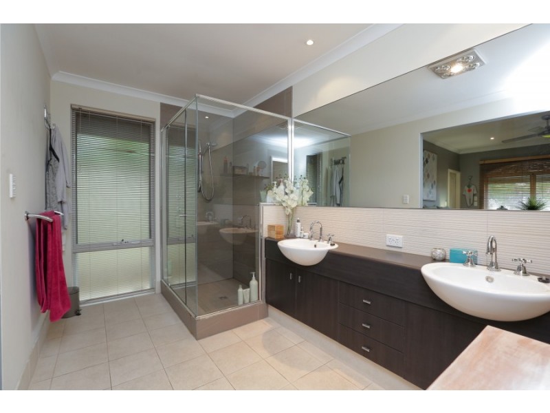 4 Tipperary Bend, Canning Vale WA 6155