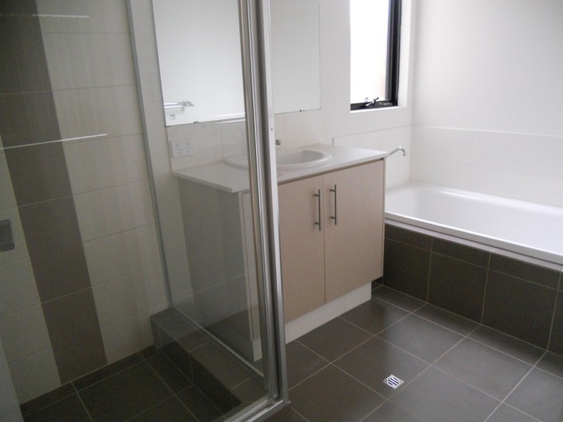 24 Amadeus Way, Success WA 6164