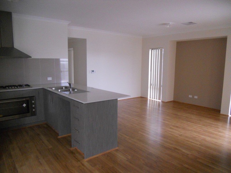 24 Amadeus Way, Success WA 6164