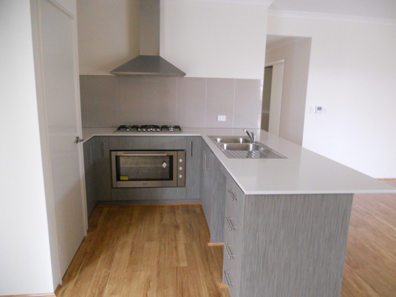 24 Amadeus Way, Success WA 6164