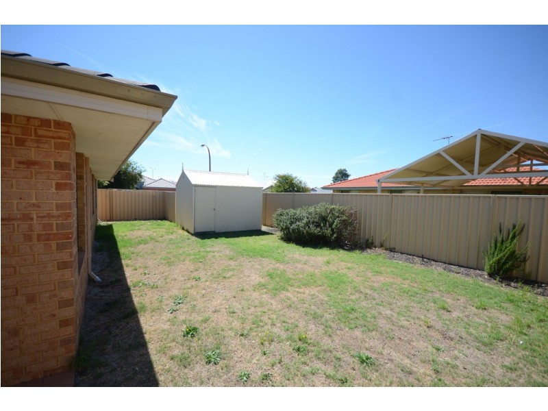 10 Fraser Road North, Canning Vale WA 6155