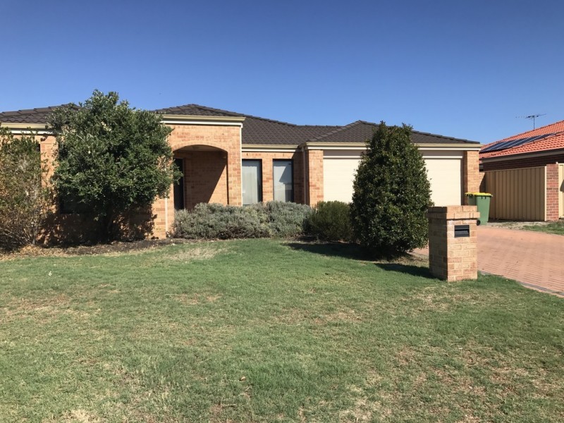 10 Fraser Road North, Canning Vale WA 6155