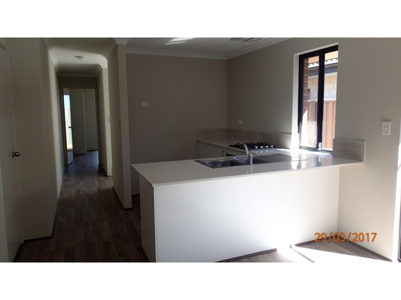 37 Limestone Rise, Piara Waters WA 6112