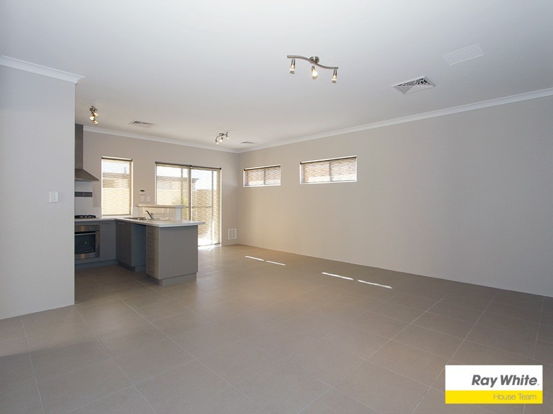 6/18 Flynn Street, Canning Vale WA 6155