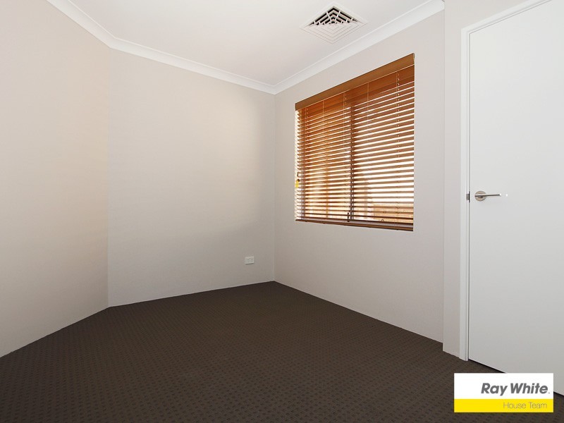 6/18 Flynn Street, Canning Vale WA 6155