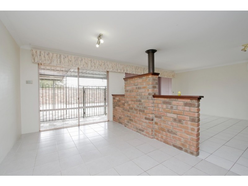 2 Conquest Court, Thornlie WA 6108