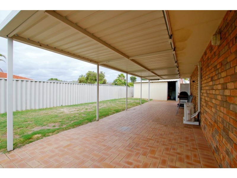 2 Conquest Court, Thornlie WA 6108