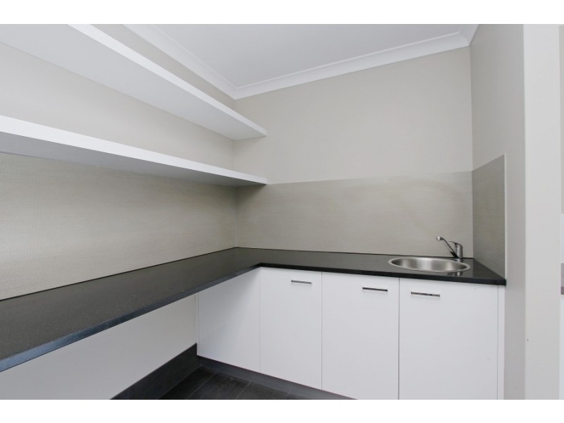 10 Jindabyne Street, Hilbert WA 6112