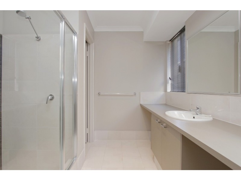 10 Jindabyne Street, Hilbert WA 6112