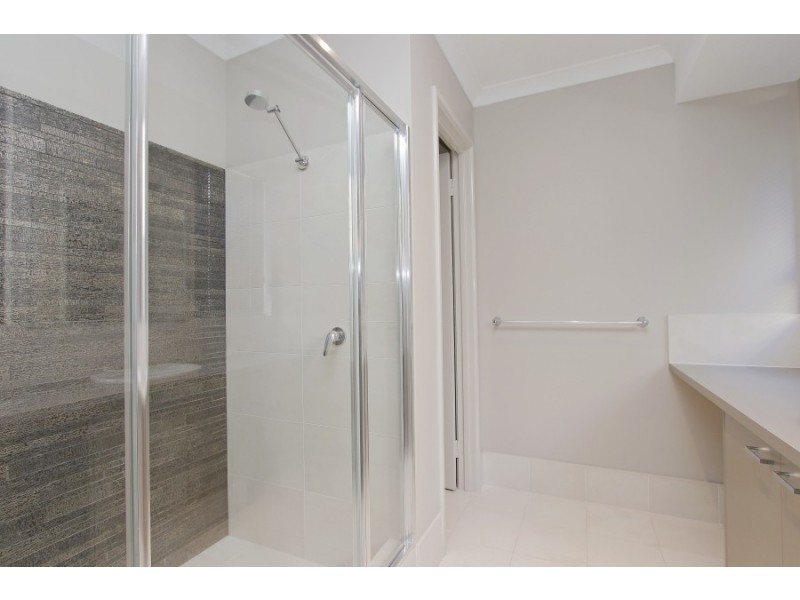 10 Jindabyne Street, Hilbert WA 6112