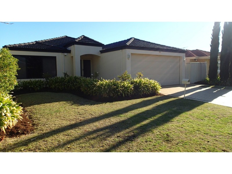 15 COMRIE ROAD, Canning Vale WA 6155