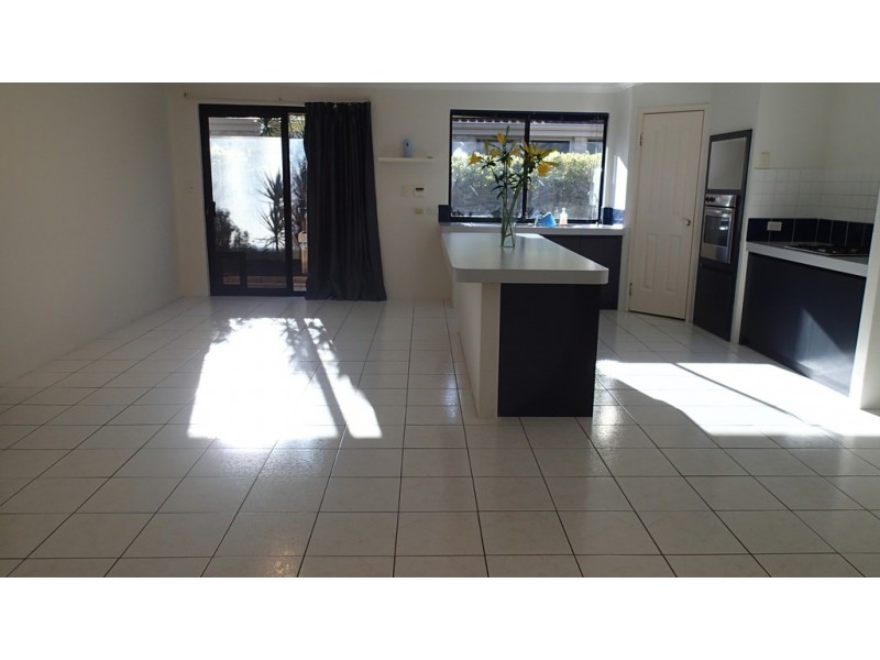 15 COMRIE ROAD, Canning Vale WA 6155