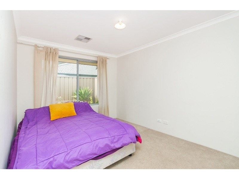 33 Ballycastle Loop, Canning Vale WA 6155