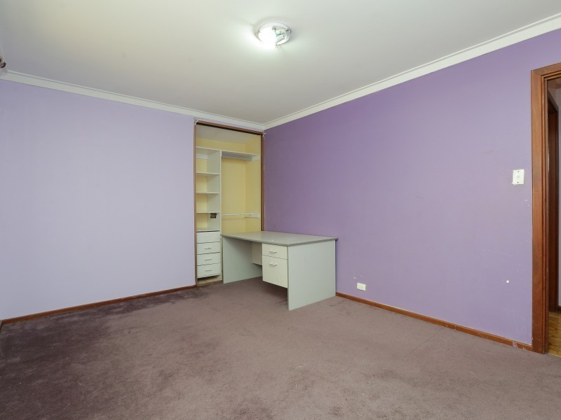 24B Spring Road, Thornlie WA 6108
