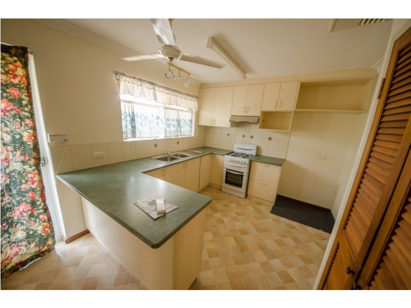 1 Sheldwich Street, Thornlie WA 6108