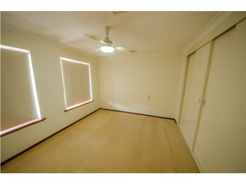 1 Sheldwich Street, Thornlie WA 6108