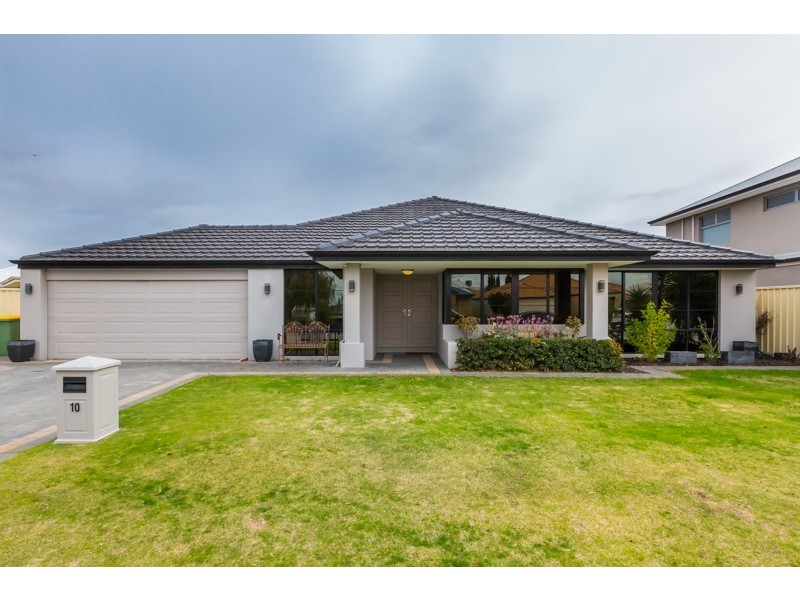 10 Tipperary Bend, Canning Vale WA 6155