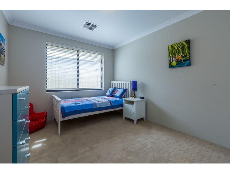 10 Tipperary Bend, Canning Vale WA 6155