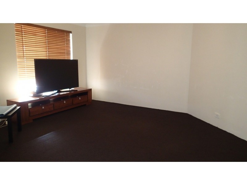 31 Urquhart Court, Canning Vale WA 6155