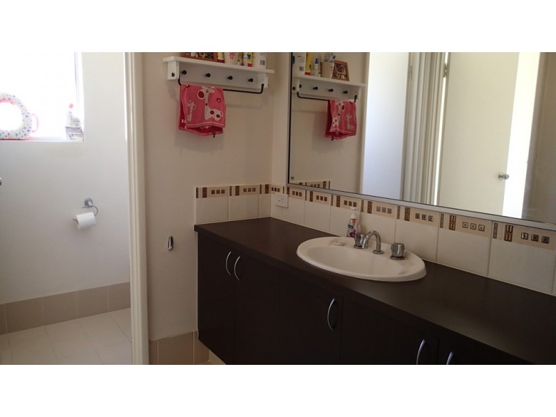 31 Urquhart Court, Canning Vale WA 6155