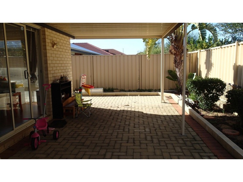 31 Urquhart Court, Canning Vale WA 6155