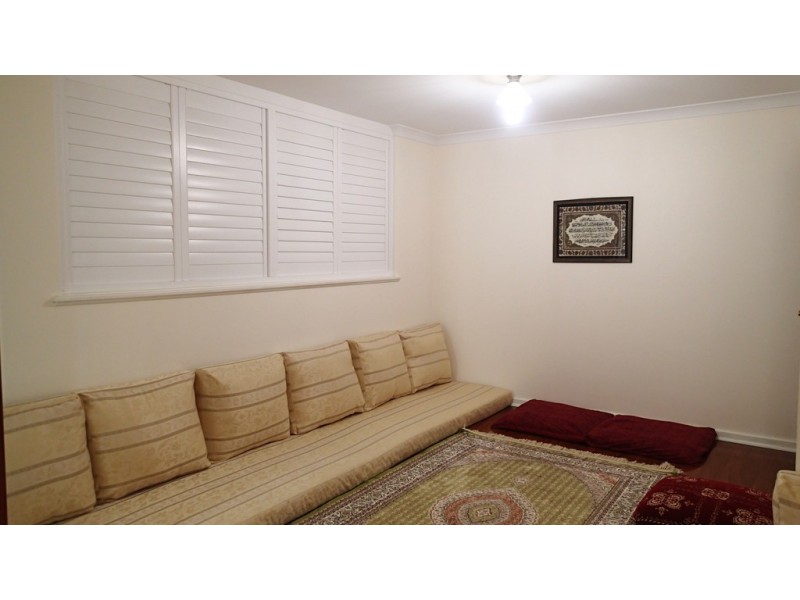 14 Vancouver Drive, Canning Vale WA 6155