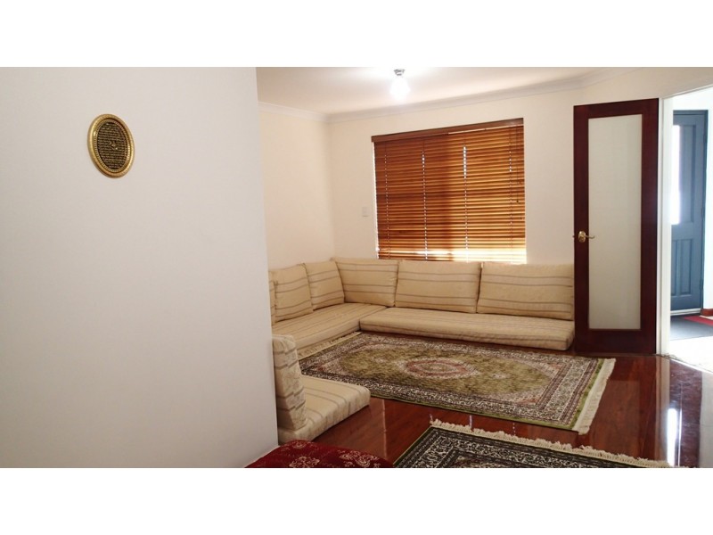 14 Vancouver Drive, Canning Vale WA 6155