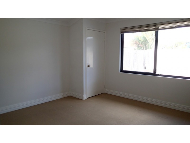 14 Vancouver Drive, Canning Vale WA 6155