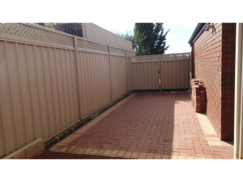 14 Vancouver Drive, Canning Vale WA 6155