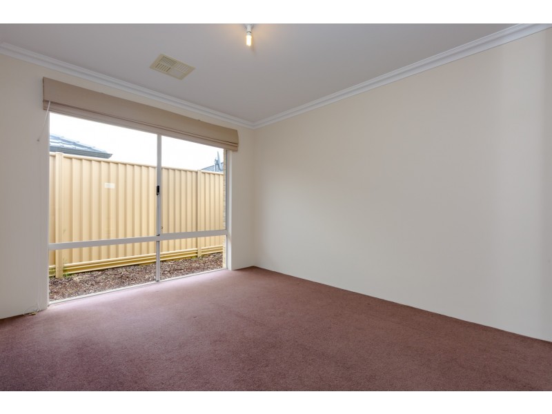 7 Aldenham Drive, Southern River WA 6110