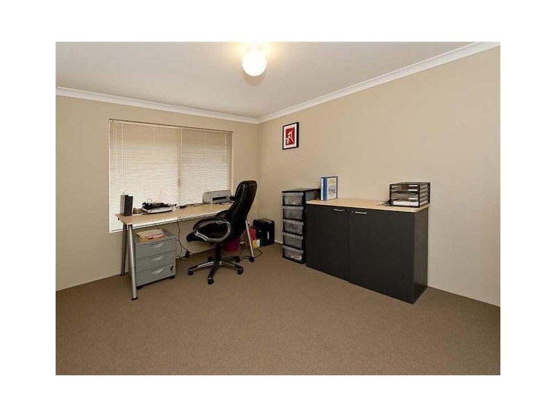 1 Ballycastle Loop, Canning Vale WA 6155