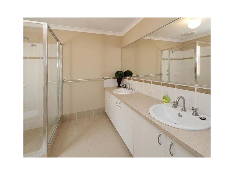 1 Ballycastle Loop, Canning Vale WA 6155