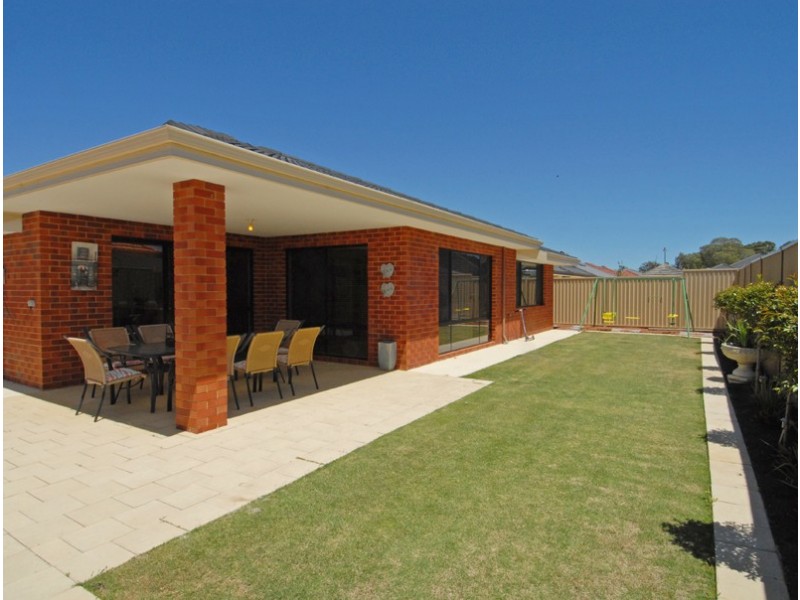 6 Salen Lane, Canning Vale WA 6155