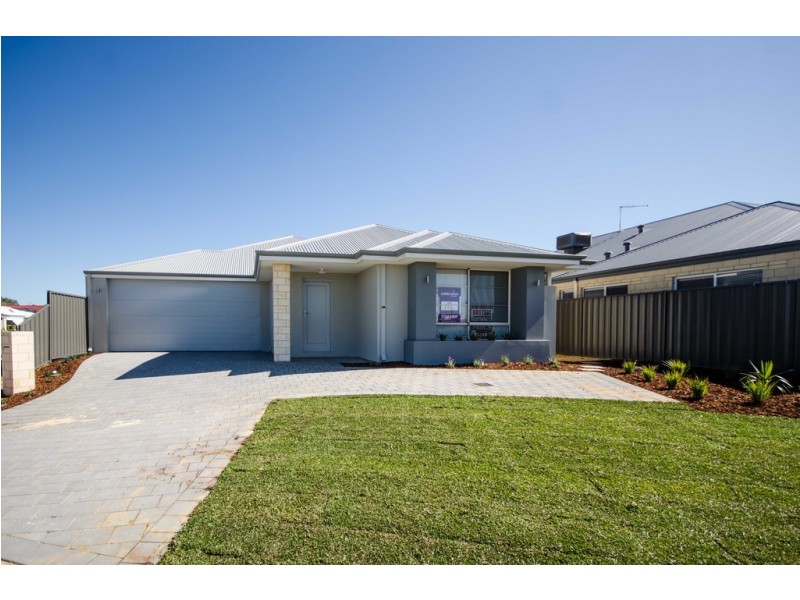 27 Willowdale Promenade, Piara Waters WA 6112