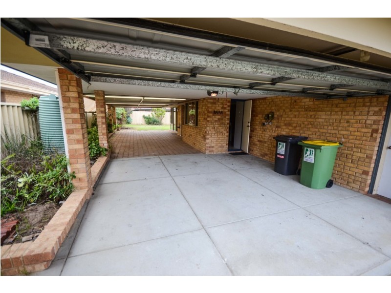 15 Kurrajong Drive, Thornlie WA 6108
