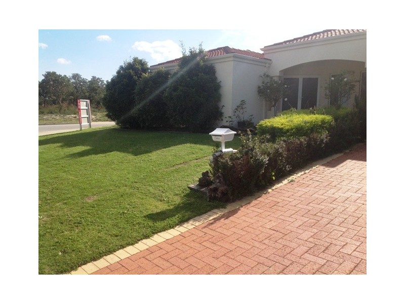 33 Heysen Parade, Southern River WA 6110