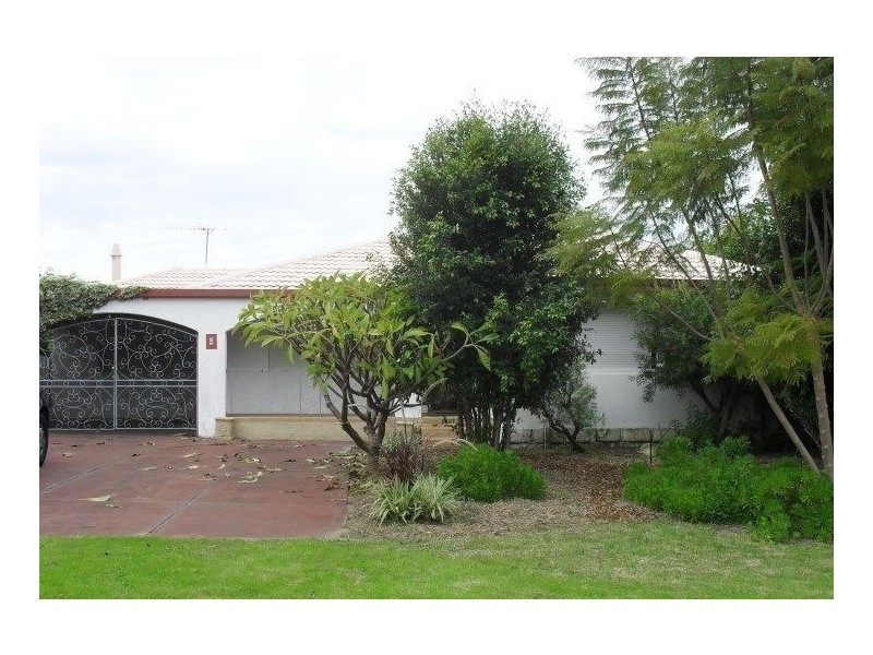 4 Dawson Way, Parmelia WA 6167