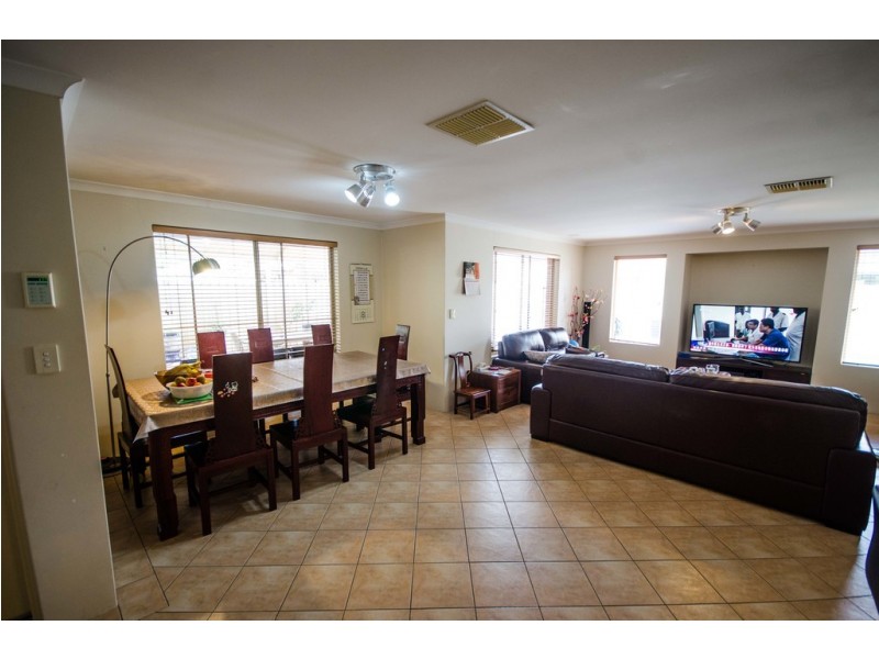 4 Vancouver Drive, Canning Vale WA 6155