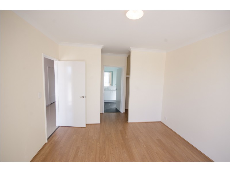 27 Cadaga Way, Piara Waters WA 6112