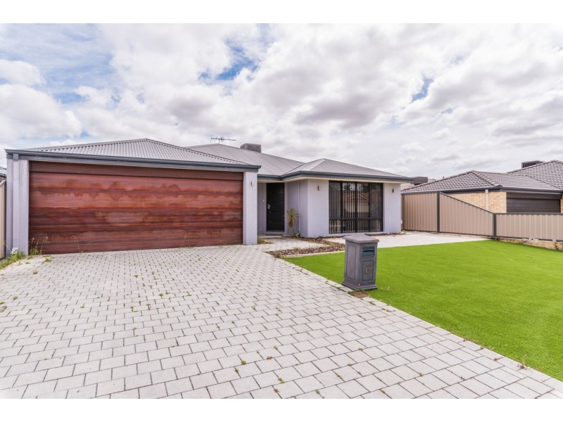 6 Atkinson Way, Canning Vale WA 6155